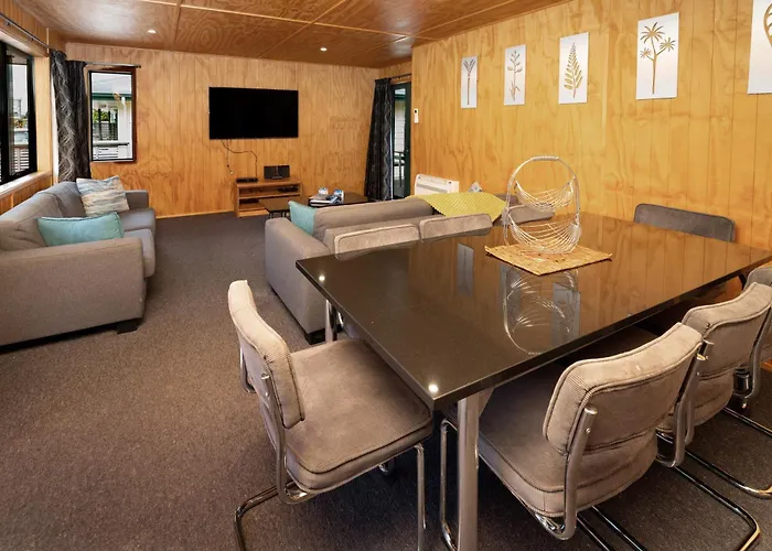 Motueka Top 10 Holiday Park